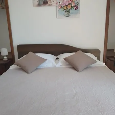 Torre Galli-dimora Di Campagna 住宿加早餐酒店