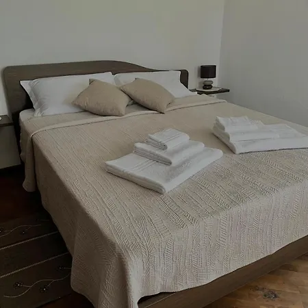 Torre Galli-dimora Di Campagna Bed and Breakfast *