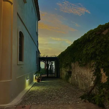 Torre Galli-dimora Di Campagna Отель типа 