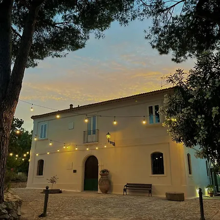 Torre Galli-dimora Di Campagna Bed & Breakfast