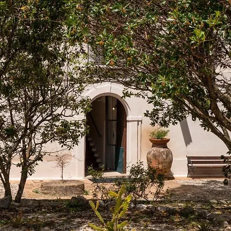 Torre Galli-dimora Di Campagna Bed and Breakfast
