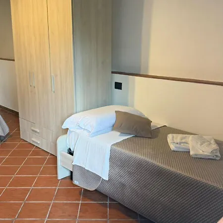 Torre Galli-dimora Di Campagna 住宿加早餐酒店 4*