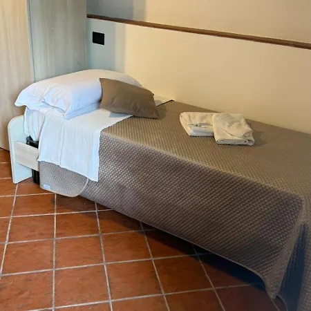 Bed and Breakfast Torre Galli-dimora Di Campagna
