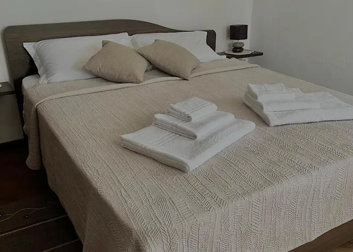 Torre Galli-dimora Di Campagna לינה וארוחת בוקר 4*